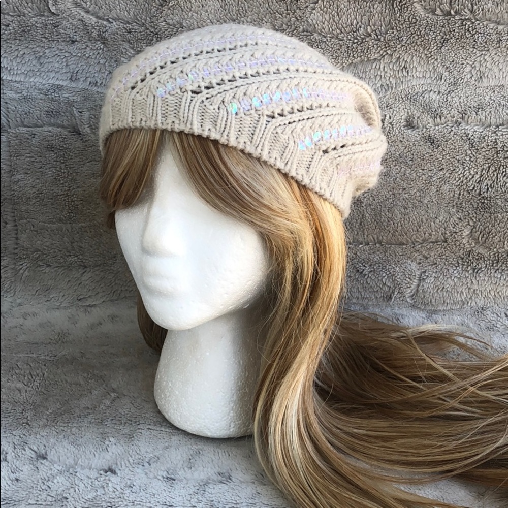 FREE PEOPLE-Crochet. Sparkle Beanie Hat